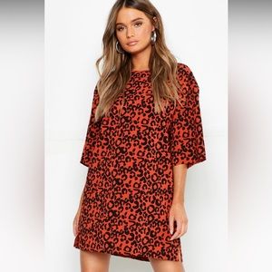 NWT Oversized Orange & Black Leopard Short Sleeve Ribbed Shift Dress